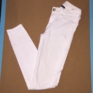 AEO white jeggings